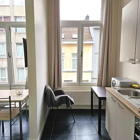 Cozy One-bedroom Apartment